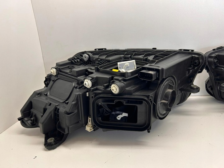 фото №13, Mercedes amg gt w290 290 лампа права ліва multibeam led