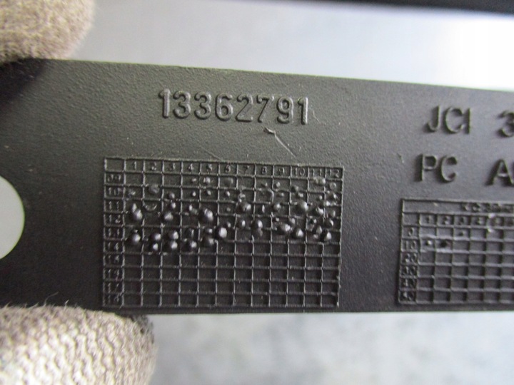 фото №6, Корпус дисплея opel astra 13362791