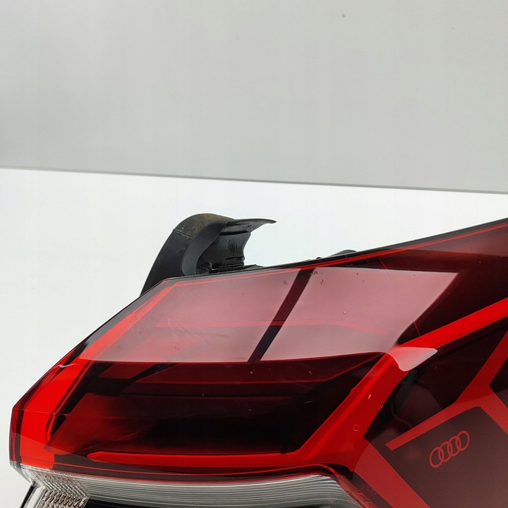 фото №6, Audi q4 sportback e-tron 2023 правая сторона лампа задняя