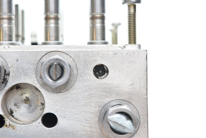 фото №8, Насос abs bmw x5 e53 0265225146 6761977 34.51-6761977