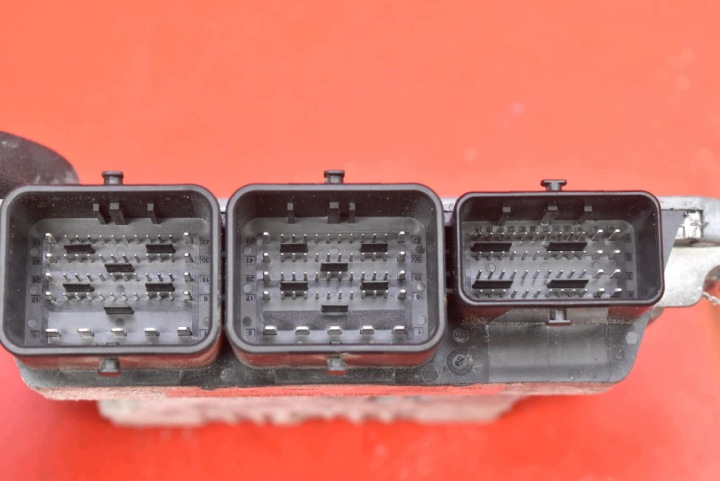 фото №6, Блок керування двигуном (ecu) bv61-12a650-efd a2c94976003 ford focus mk3 1.6 tdci 95 km