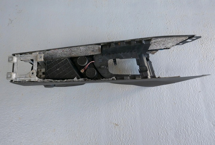 фото №11, Bmw f45 f46 підлокітник тунель середній