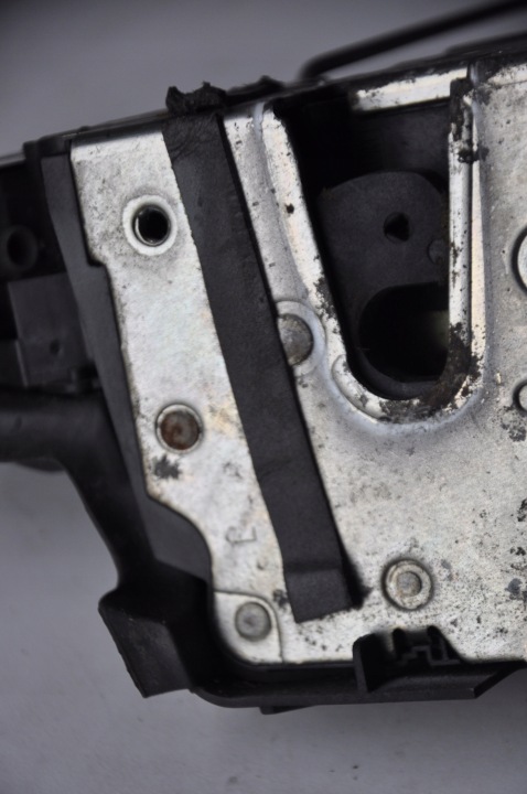 фото №6, Bmw e38 e39 замок дверь перед левое европа 94-01 8235097