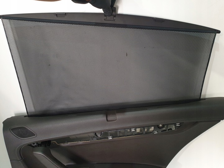 фото №7, Боковина дверь правые зад vw passat b7 2.0tdi 11r sedan защита колонки ролета