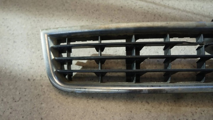 фото №8, Решётка бампера перед передняя средняя хром audi a4 b6