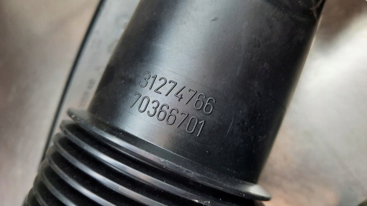 фото №11, Труба воздуха 31274766 volvo v70 iii s80 ii xc70 ii 2.4 d5