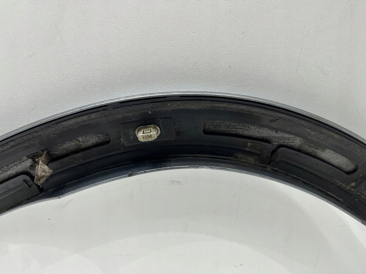 фото №7, Mercedes gle w167 amg молдинг накладка крила передня права a1678844400