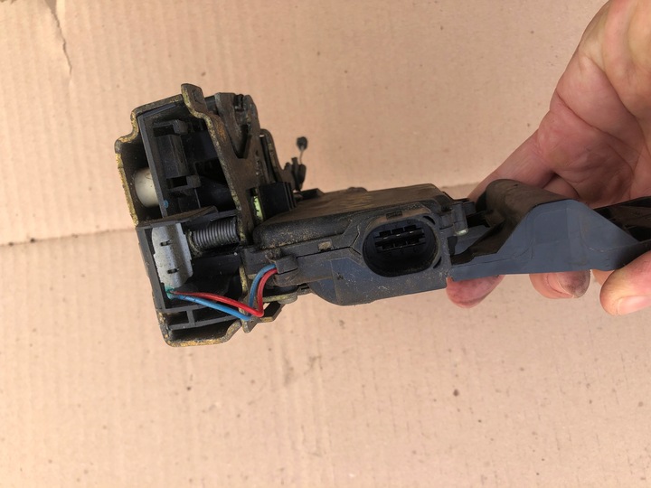 фото №4, Правий задній замок двері volkswagen passat b5