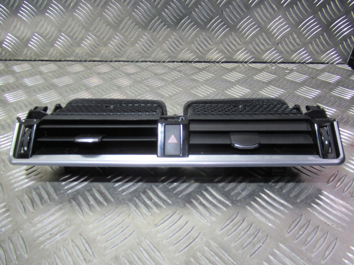 фото №1, Range rover velar решітка повітропровід j8a2-014l20-ac