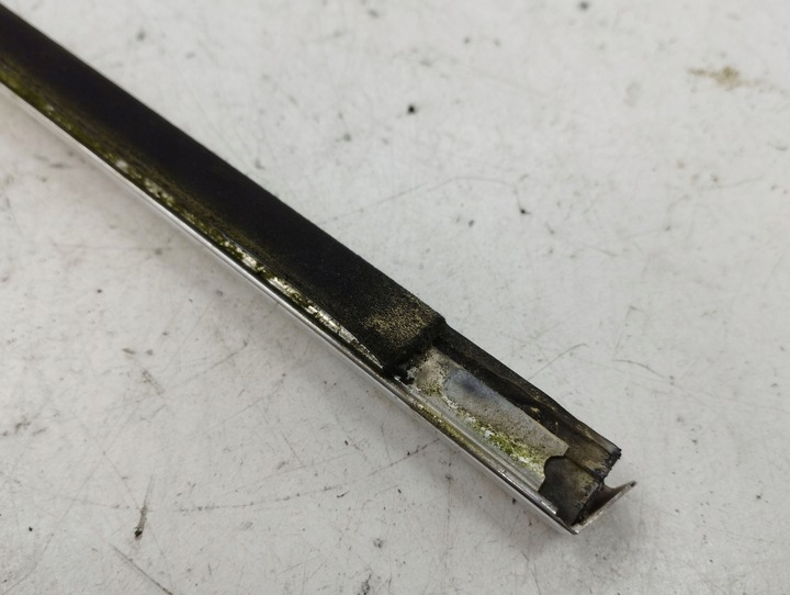 фото №6, Bmw 3 e46 2000 планка стёкла задней