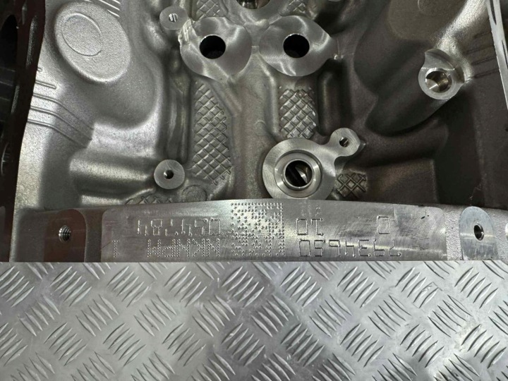 фото №15, Bmw g05 g07 g11 g12 g30 блок  двигуна n63b44c новий оригінальна запчастина