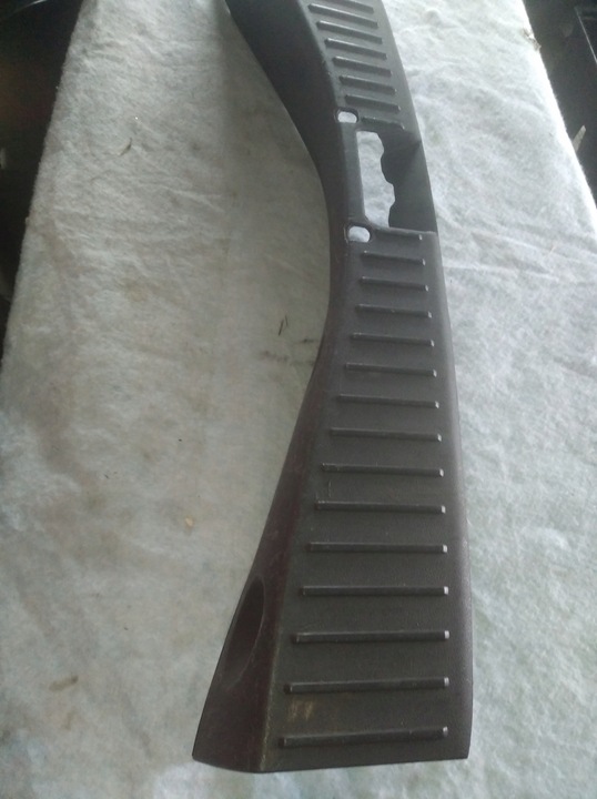 фото №2, Ford c-max i 2003- захист накладка порога багажника