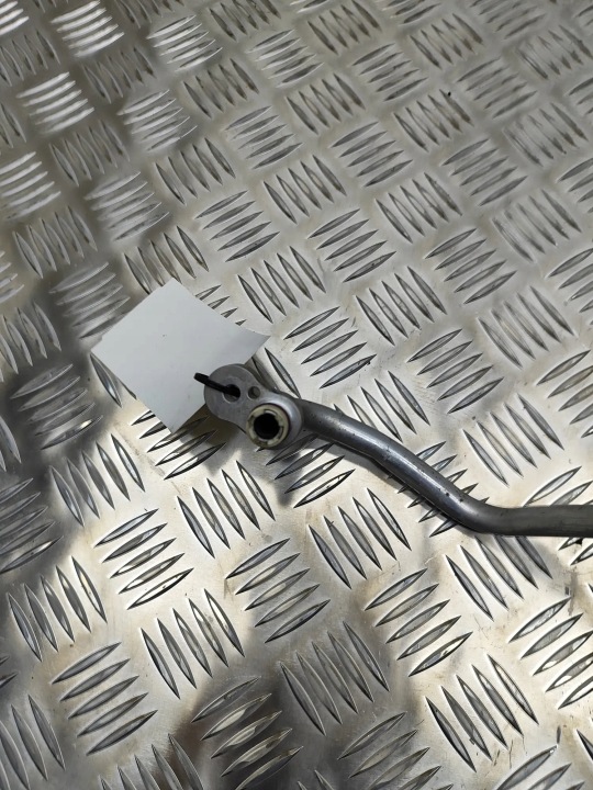 фото №8, Трубки кондиционера bmw 5 f10 9250709 22252968 2.0l 135kw 2013