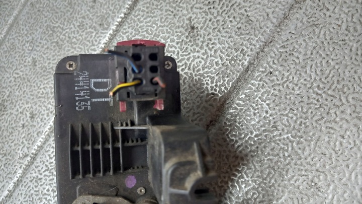 фото №5, Замок праві зад opel zafira a 04r 1.6b 3pin 24414135