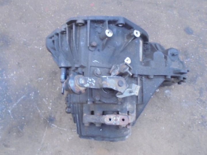 фото №10, Pt cruiser коробка передач коробки передач 2,2d p04668909af
