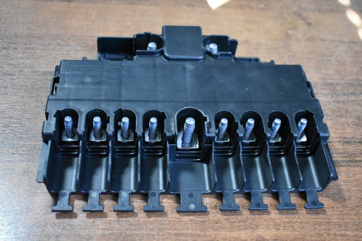 фото №1, Ідеальна коробка запобіжник mercedes w206 w223 1