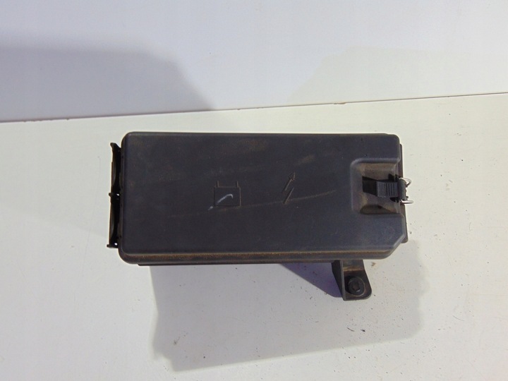 фото №1, Корпус коробка запобіжників w164