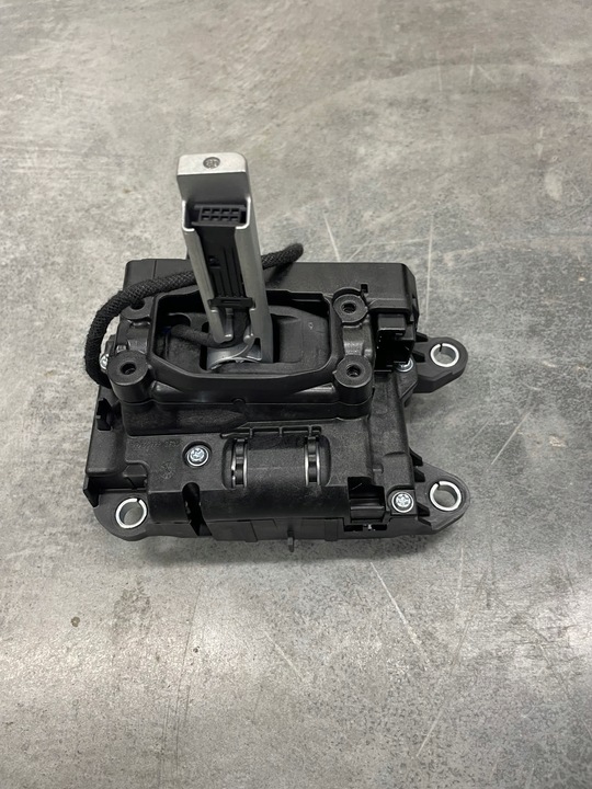 фото №1, Ручка выборщик изменения коробки передач q5 80a