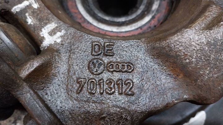 фото №7, Поворотна опора ступиця праве перед vw transporter t4 2.4d