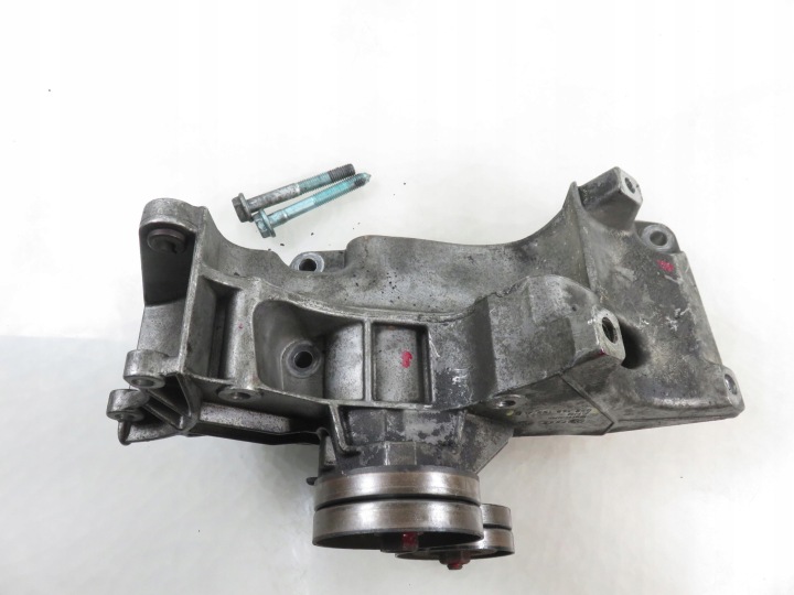 фото №10, Кронштейн генератора vw golf iv 1.6 fsi 032145169ad