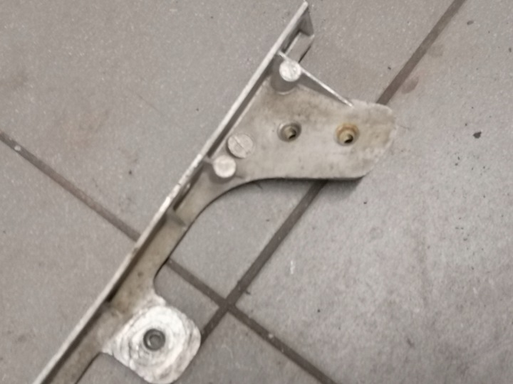 фото №3, Лапи підтримка кронштейна audi a8 d3 eu 4e1805239b