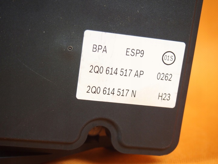 фото №8, Audi a1 gb 82 блок керування abs блок керування  2q0614517ap / 2q0614517n