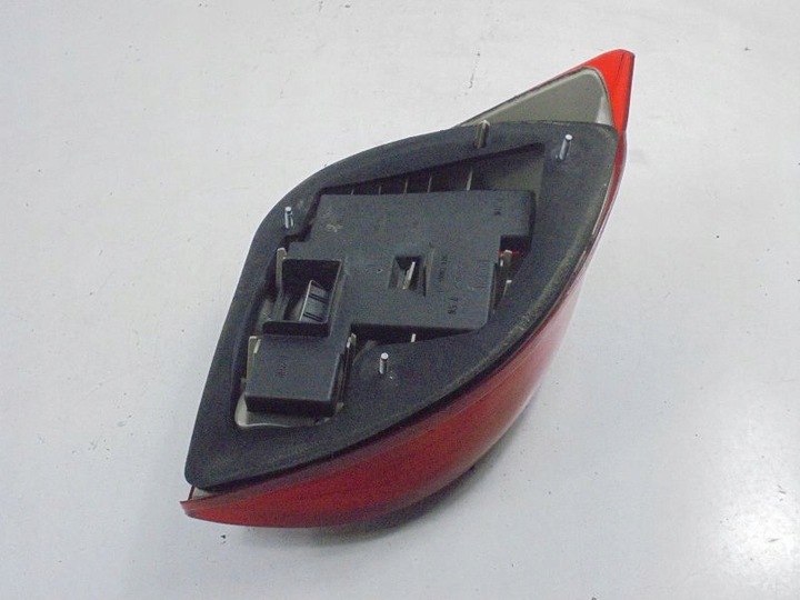 фото №10, Ford fiesta mk5 права лампа зад задня + вкладка org