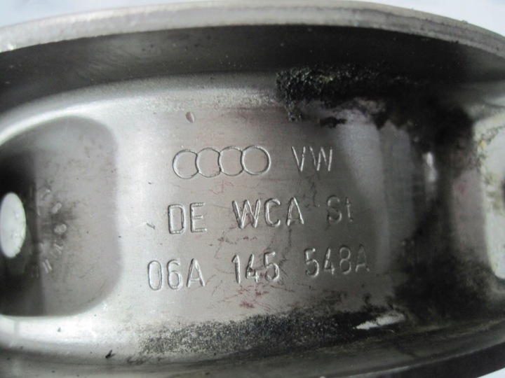 фото №5, Audi tt 1.8 t 02r кріплення труби турбокомпресора 06a145548a