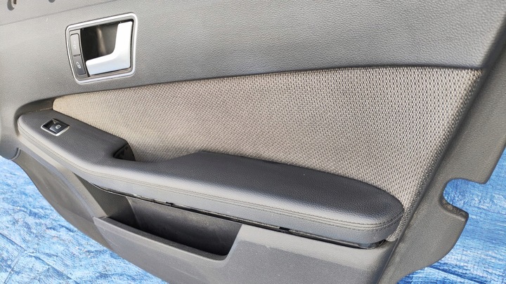 фото №10, Боковина оббивка двері праві перед mercedes w212 європа