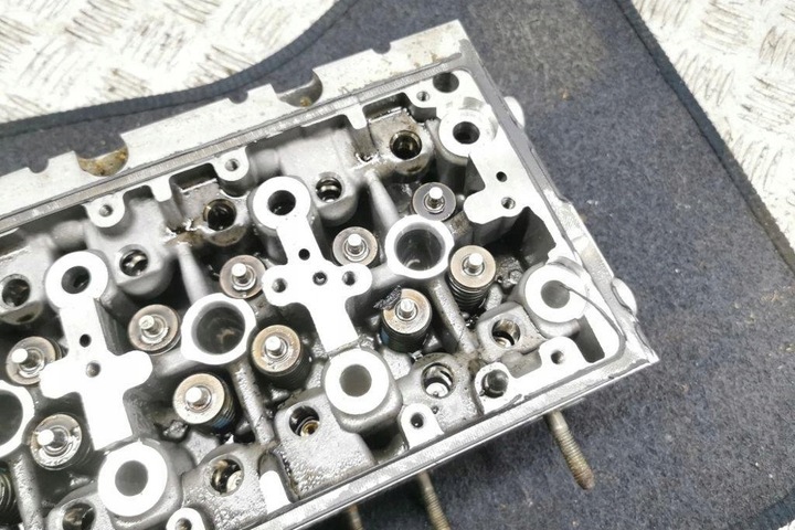 фото №7, Головка двигателя audi a4 avant 8w5, b9 04l103373e 2.0l дизель 2017