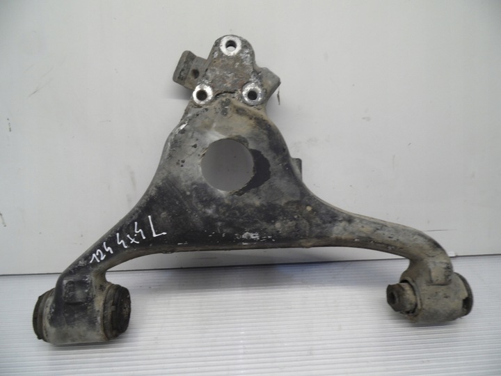 фото №1, Рычаг левый перед mercedes w124 4 matic