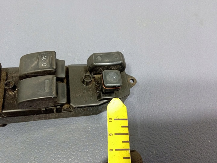 фото №7, Toyota sienna ii xl20 03- панель переключатель стекло левый перед 514868