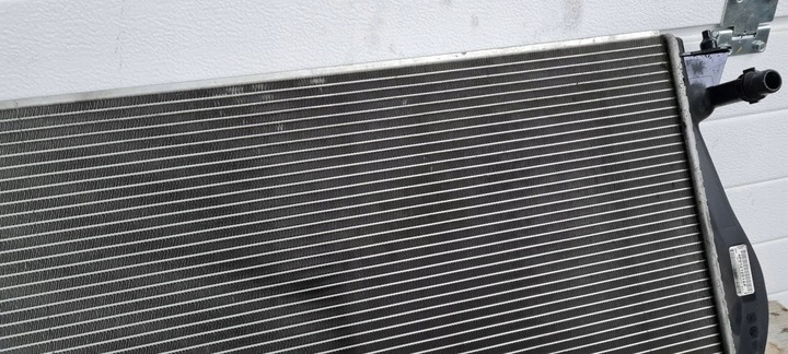 фото №6, A6 c6 рестайлінг радіаторів води 3.0 tfsi v6 4f0121251af