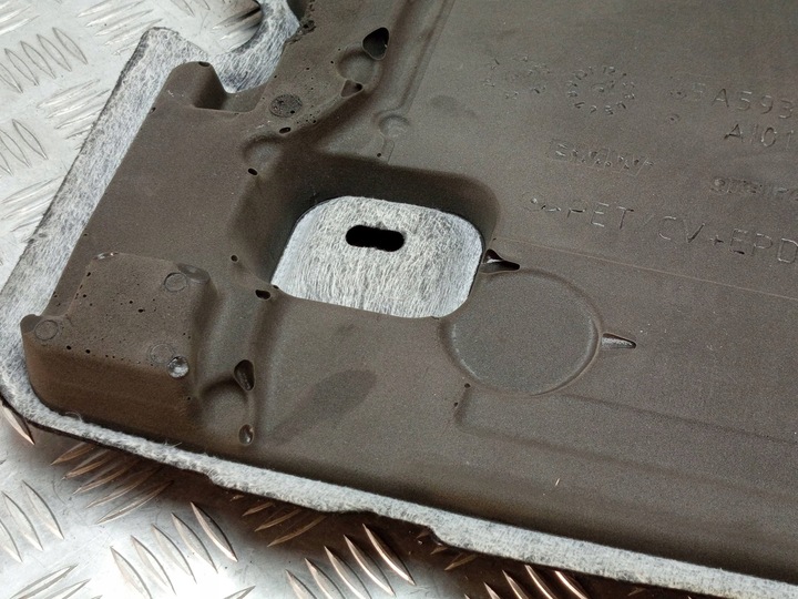 фото №8, Bmw оригінальний номер 5a59386 i4 g26 шумоізоляція машини електричний