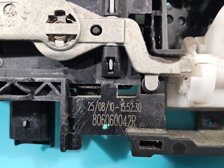 фото №7, Ручка перед правая наружная renault scenic iii 806060042r