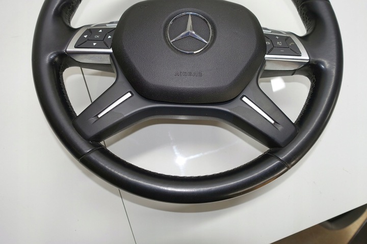 фото №4, Mercedes w204 руль c-klasa рестайлинг кожа w246