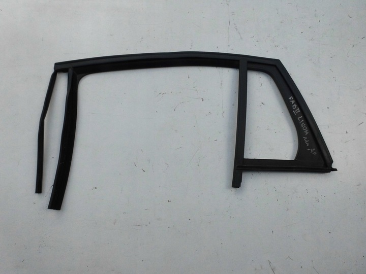 фото №1, Прокладка рамки дверь skoda fabia ii 5j универсал левая задняя оригинал