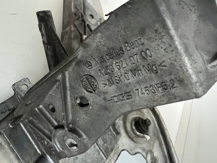 фото №12, Pas переднє підсилювач балка верхня перед mercedes e-klasa w213 2136260600