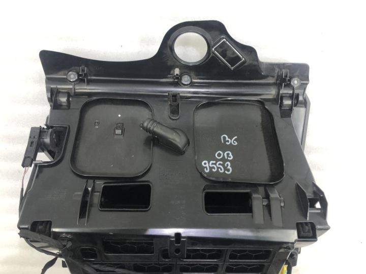 фото №7, Бардачок пассажира vw passat b6 3c1857114