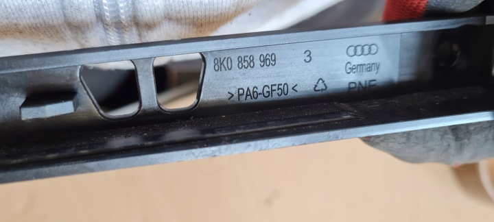 фото №7, Sq5 8r q5 рестайлинг крепление держатель центральный модуль (unit) mmi 8k0858969 a4 b8 a5