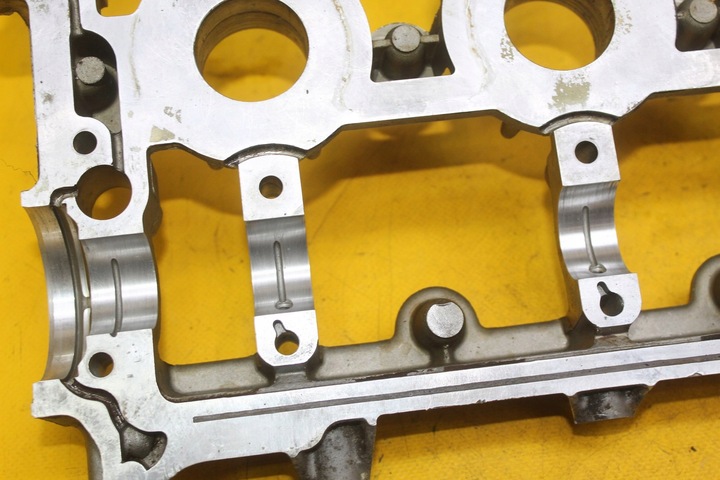 фото №7, Головка audi a4 b6 b7 a6 c5 vw passat b5 2.0 b alt 06b103373ar