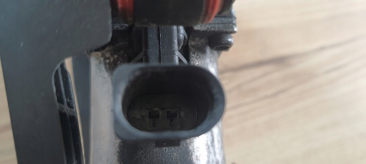 фото №8, Клапан wtórny насоса води audi a8 d5 3,0