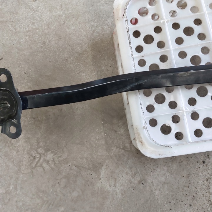 фото №12, Volvo v40 ii 2,0d балка усилитель распорка kielichów 31349965