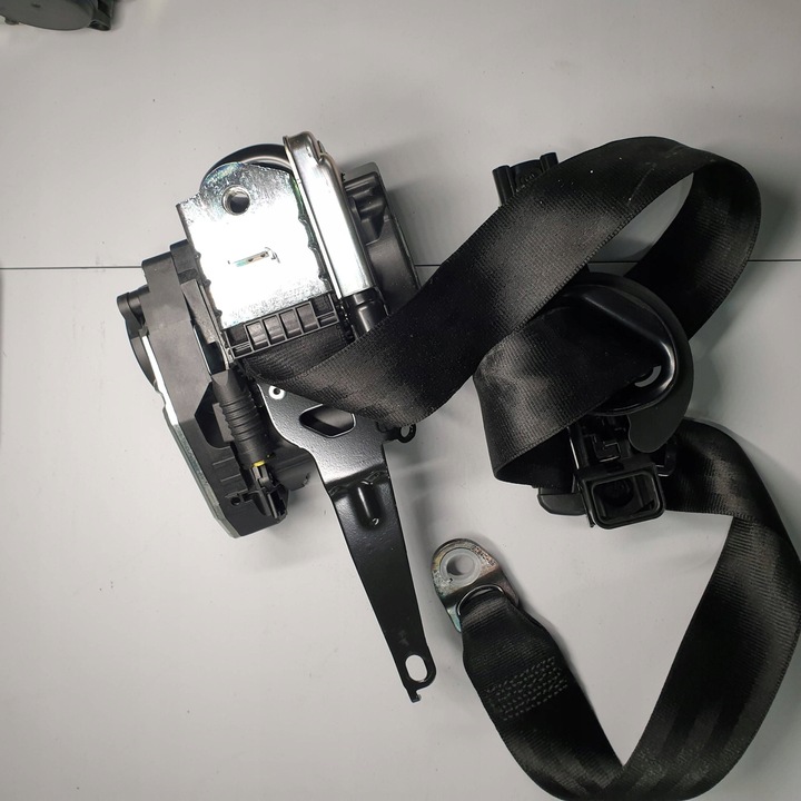 фото №5, Pas безпеки праві перед переднє audi q7 sq7 4m 4m0857706j