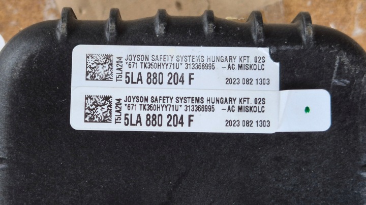 фото №11, Подушка  повітряна подушка пасажира skoda enyaq 2020- vw id.4 oem номер 5la880204f