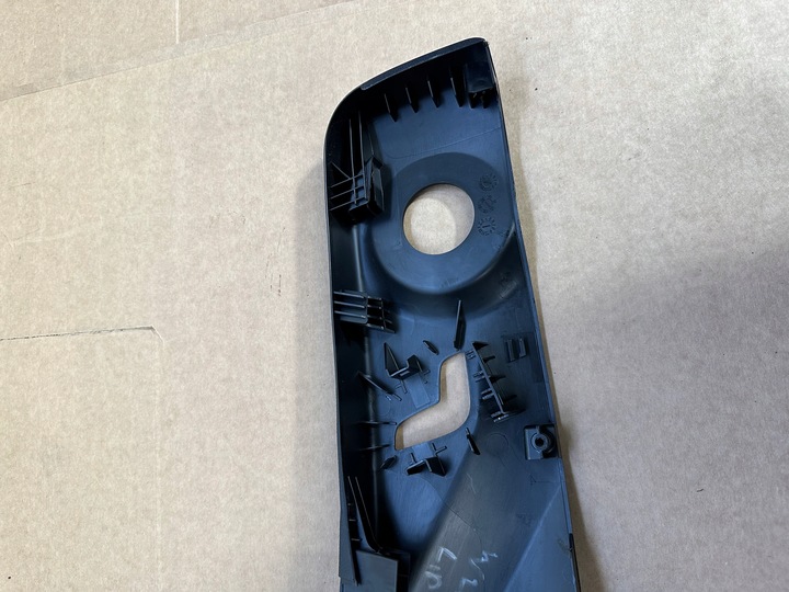 фото №7, Защита сиденья нижняя левая mercedes c класс купе w204