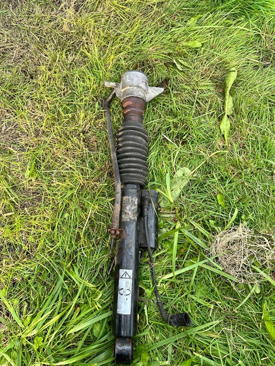 фото №1, Амортизатор правый зад audi rs4 rs5 8t 8t0512020a