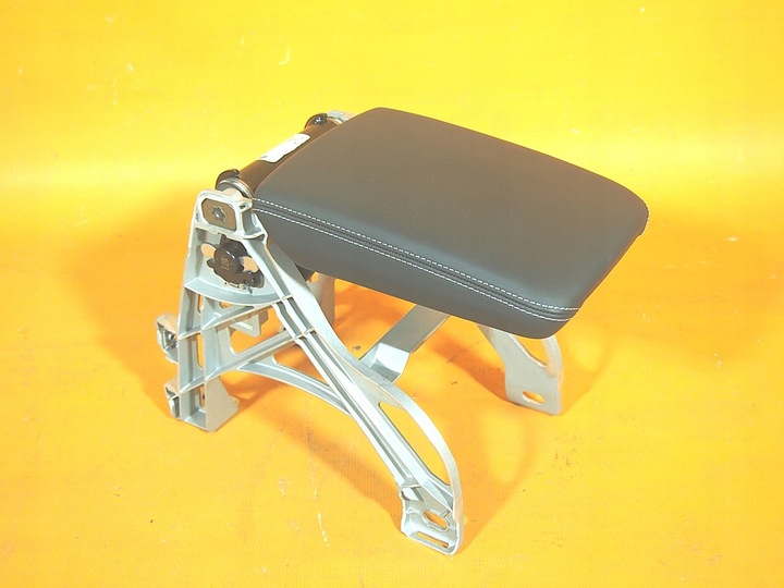 фото №14, Audi a4 8w b9 36km s line sedan сиденья диван обшивки кожа s4