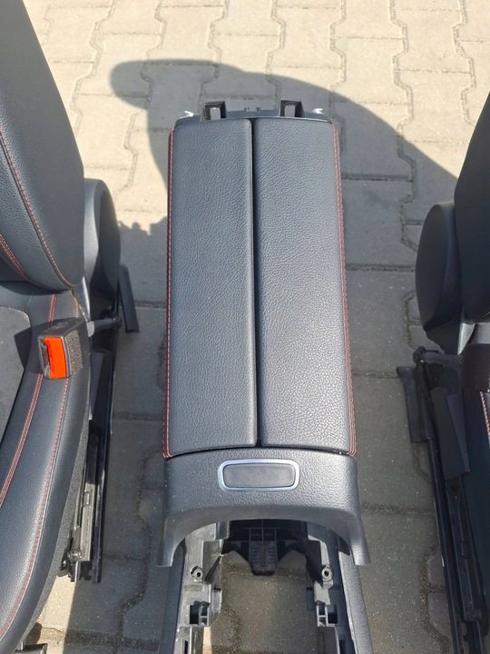 фото №10, Сиденья диван салон обивка mercedes eqa w243 amg, eu