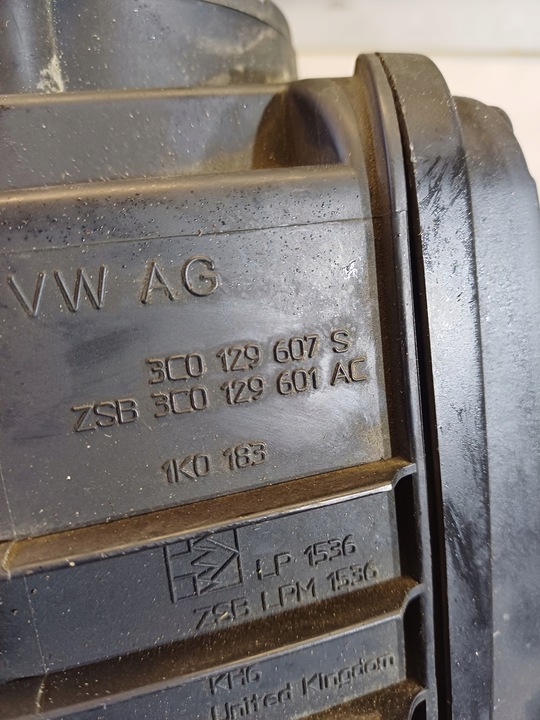 фото №5, Корпус фильтра воздуха vw golf 5 plus 2.0 fsi nr. 3c0129607s